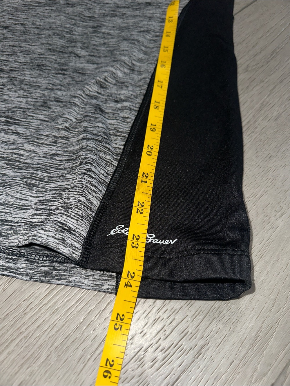 Eddie Bauer motion Heather Gray & Black Turtleneck Performance Top size small - Picture 7 of 9